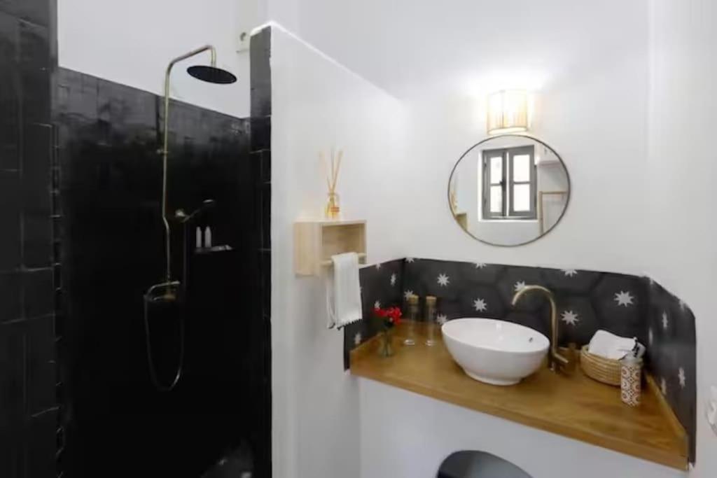 Riad Ptit Kech, Bassin Terrasse - Petits Dejeuners Marrakesh Ngoại thất bức ảnh