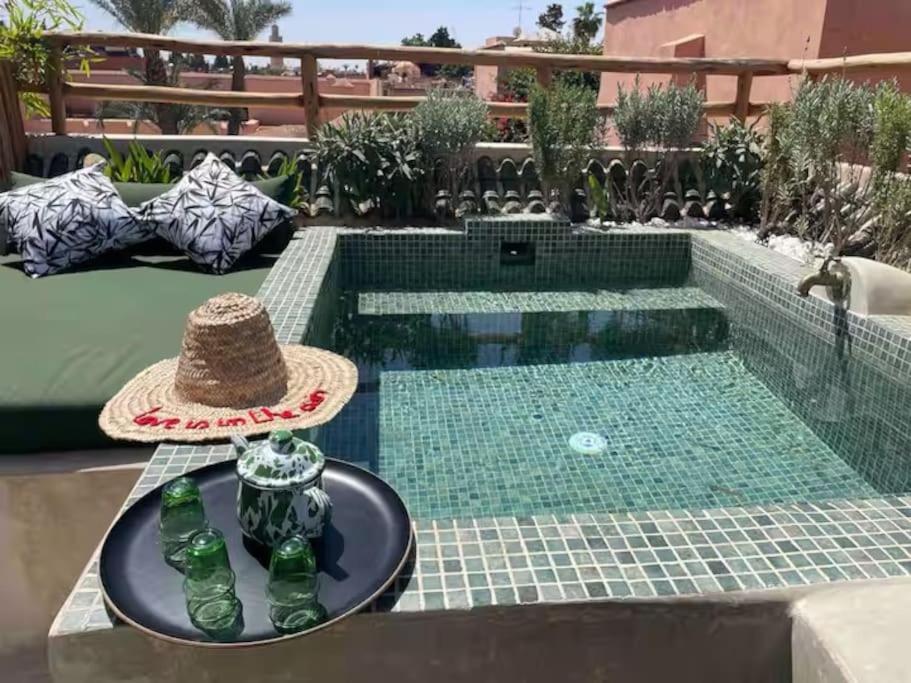 Riad Ptit Kech, Bassin Terrasse - Petits Dejeuners Marrakesh Ngoại thất bức ảnh