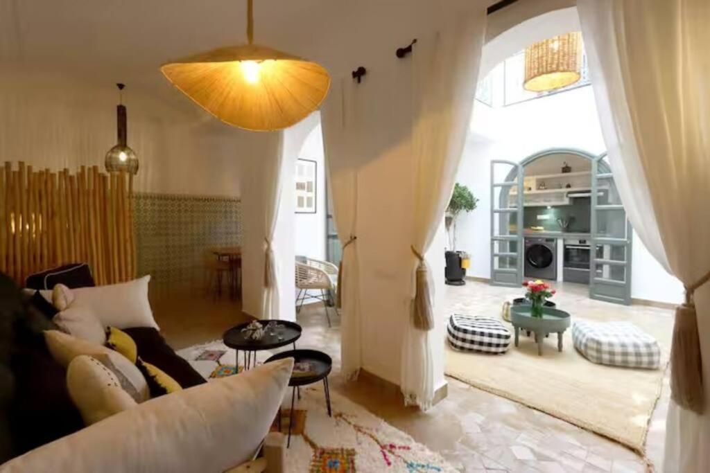 Riad Ptit Kech, Bassin Terrasse - Petits Dejeuners Marrakesh Ngoại thất bức ảnh
