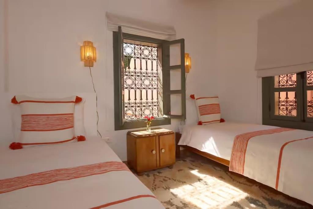 Riad Ptit Kech, Bassin Terrasse - Petits Dejeuners Marrakesh Ngoại thất bức ảnh