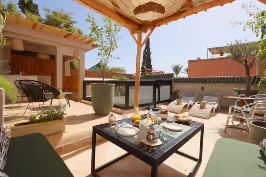Riad Ptit Kech, Bassin Terrasse - Petits Dejeuners Marrakesh Ngoại thất bức ảnh